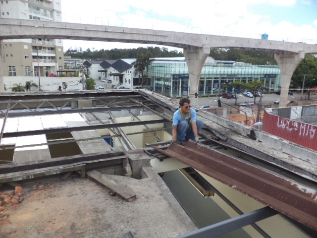 Orçamento para Manutenção de Calhas e Telhados Ponte Rasa - Manutenção de Calhas em São Paulo