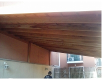 galpão com estrutura de madeira Engenheiro Goulart